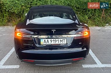Лифтбек Tesla Model S 2013 в Киеве