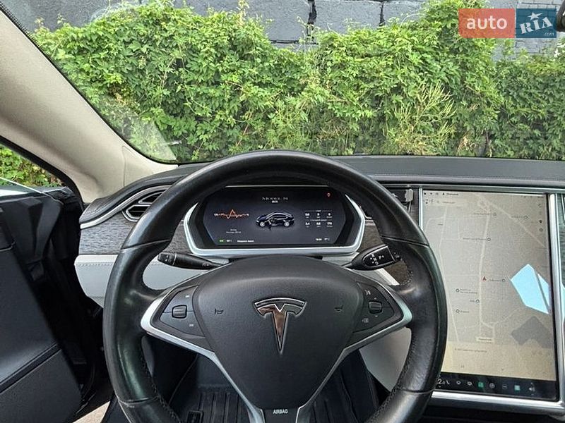 Лифтбек Tesla Model S 2013 в Киеве