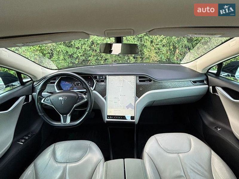 Лифтбек Tesla Model S 2013 в Киеве