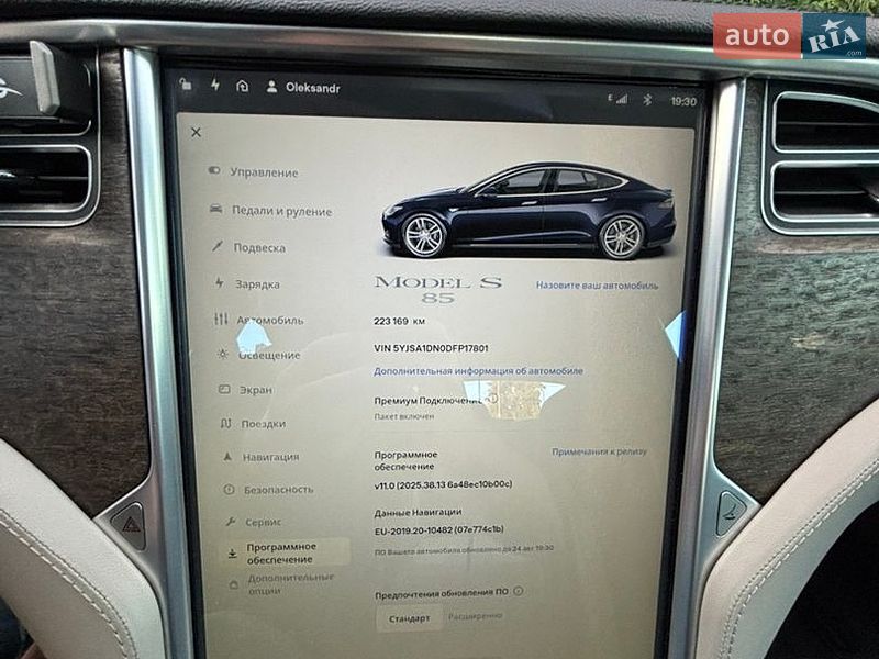 Лифтбек Tesla Model S 2013 в Киеве