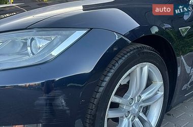Лифтбек Tesla Model S 2013 в Киеве