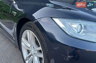 Лифтбек Tesla Model S 2013 в Киеве