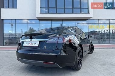 Ліфтбек Tesla Model S 2015 в Івано-Франківську
