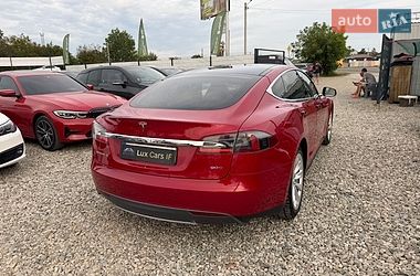 Ліфтбек Tesla Model S 2016 в Івано-Франківську
