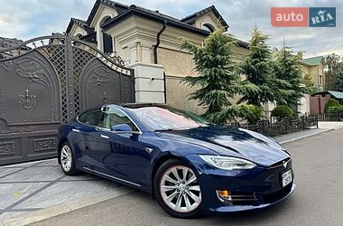 Лифтбек Tesla Model S 2017 в Одессе Лифтбек Tesla Model S 2017 в Одессе