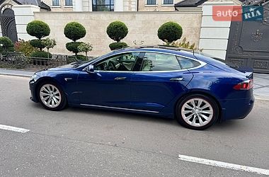 Ліфтбек Tesla Model S 2017 в Одесі