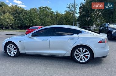 Лифтбек Tesla Model S 2013 в Киеве