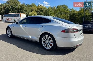 Лифтбек Tesla Model S 2013 в Киеве