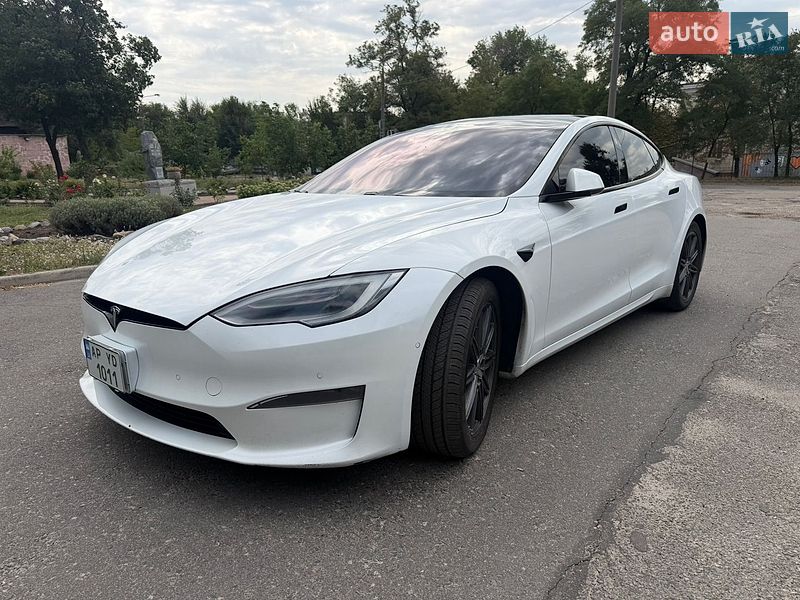 Ліфтбек Tesla Model S 2021 в Запоріжжі