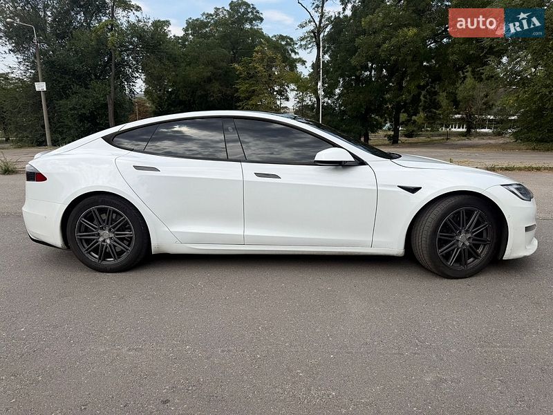 Ліфтбек Tesla Model S 2021 в Запоріжжі