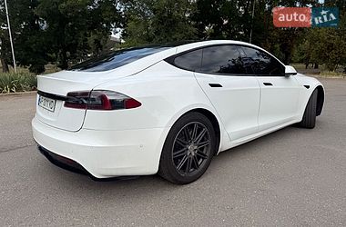 Ліфтбек Tesla Model S 2021 в Запоріжжі