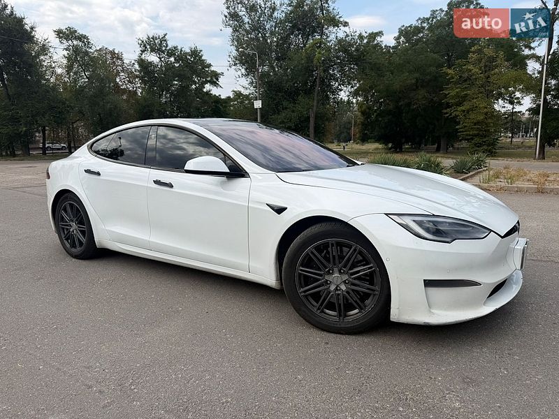 Ліфтбек Tesla Model S 2021 в Запоріжжі