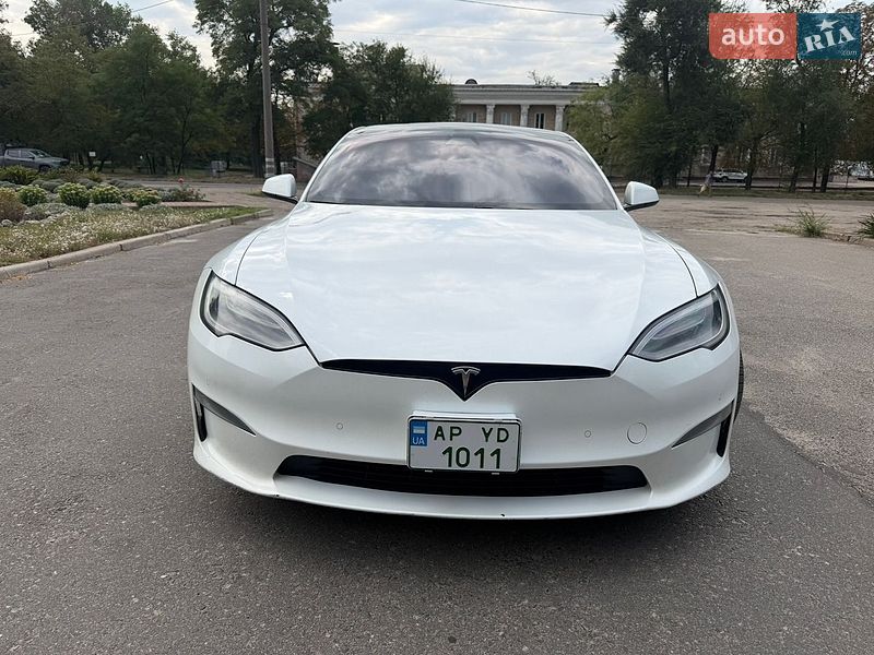 Ліфтбек Tesla Model S 2021 в Запоріжжі