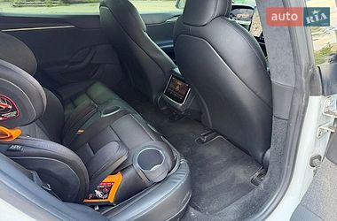 Ліфтбек Tesla Model S 2021 в Запоріжжі