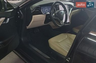 Ліфтбек Tesla Model S 2016 в Івано-Франківську