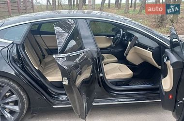 Ліфтбек Tesla Model S 2016 в Івано-Франківську