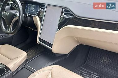 Ліфтбек Tesla Model S 2016 в Івано-Франківську