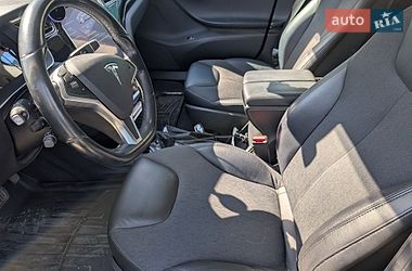Ліфтбек Tesla Model S 2014 в Дніпрі