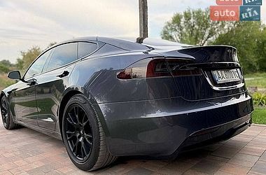 Ліфтбек Tesla Model S 2021 в Києві