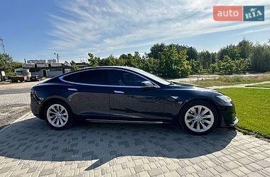 Лифтбек Tesla Model S 2014 в Белой Церкви