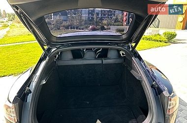 Лифтбек Tesla Model S 2014 в Белой Церкви