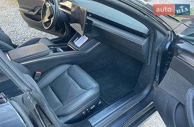 Лифтбек Tesla Model S 2024 в Черкассах