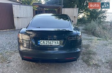 Лифтбек Tesla Model S 2024 в Черкассах