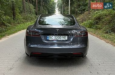 Лифтбек Tesla Model S 2021 в Львове