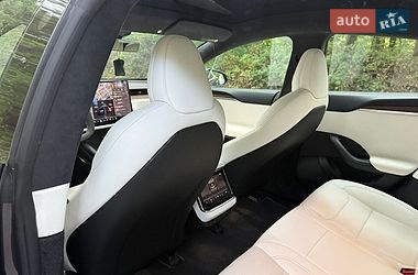 Лифтбек Tesla Model S 2021 в Львове