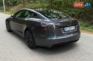 Лифтбек Tesla Model S 2021 в Львове