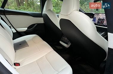 Лифтбек Tesla Model S 2021 в Львове