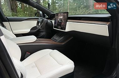 Лифтбек Tesla Model S 2021 в Львове