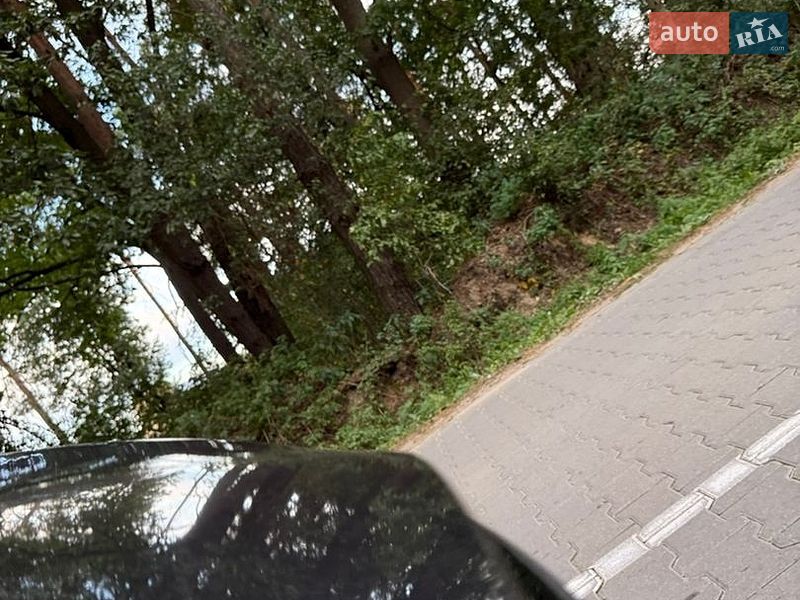 Лифтбек Tesla Model S 2021 в Львове
