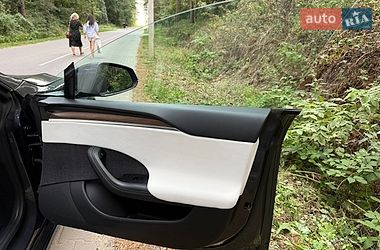 Лифтбек Tesla Model S 2021 в Львове