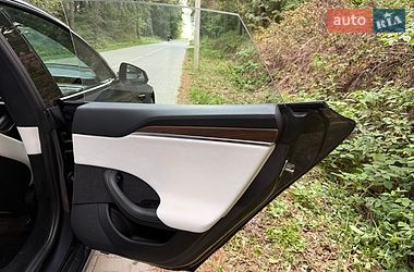 Лифтбек Tesla Model S 2021 в Львове