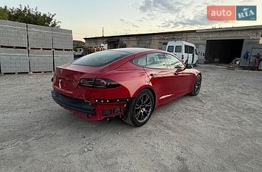 Ліфтбек Tesla Model S 2023 в Сарнах