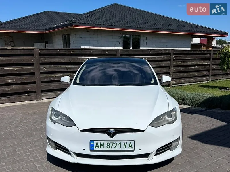 Tesla Model S
