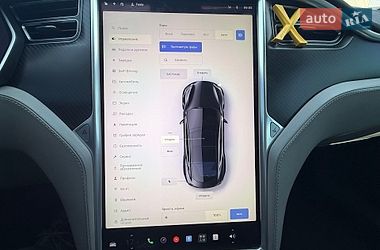 Ліфтбек Tesla Model S 2016 в Києві