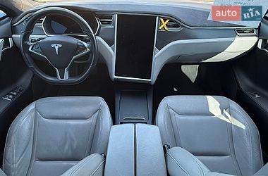 Ліфтбек Tesla Model S 2016 в Києві