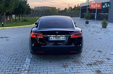 Ліфтбек Tesla Model S 2016 в Івано-Франківську