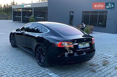 Ліфтбек Tesla Model S 2016 в Івано-Франківську