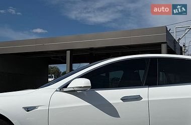 Ліфтбек Tesla Model S 2016 в Львові фото 9 Ліфтбек Tesla Model S 2016 в Львові