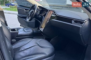 Лифтбек Tesla Model S 2014 в Новояворовске