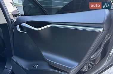 Лифтбек Tesla Model S 2014 в Новояворовске