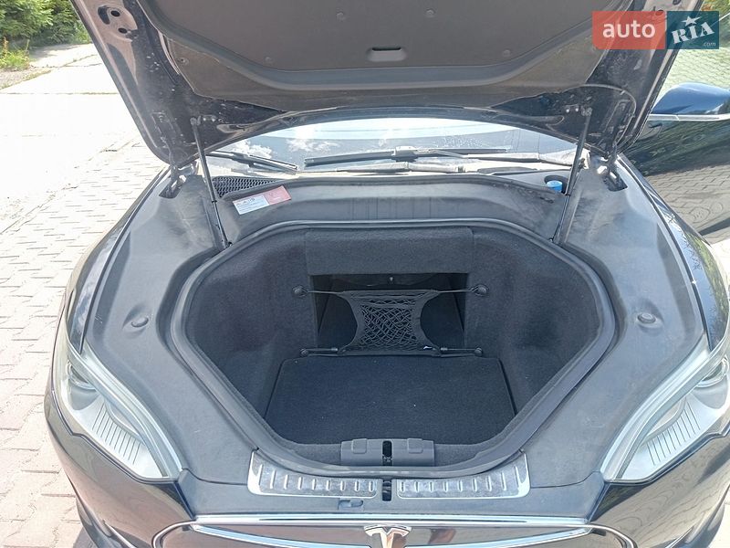 Ліфтбек Tesla Model S 2013 в Шепетівці фото 15 Ліфтбек Tesla Model S 2013 в Шепетівці