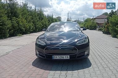 Ліфтбек Tesla Model S 2013 в Шепетівці фото 40 Ліфтбек Tesla Model S 2013 в Шепетівці
