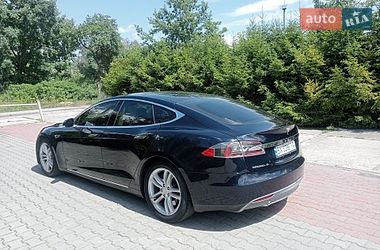 Ліфтбек Tesla Model S 2013 в Шепетівці фото 66 Ліфтбек Tesla Model S 2013 в Шепетівці