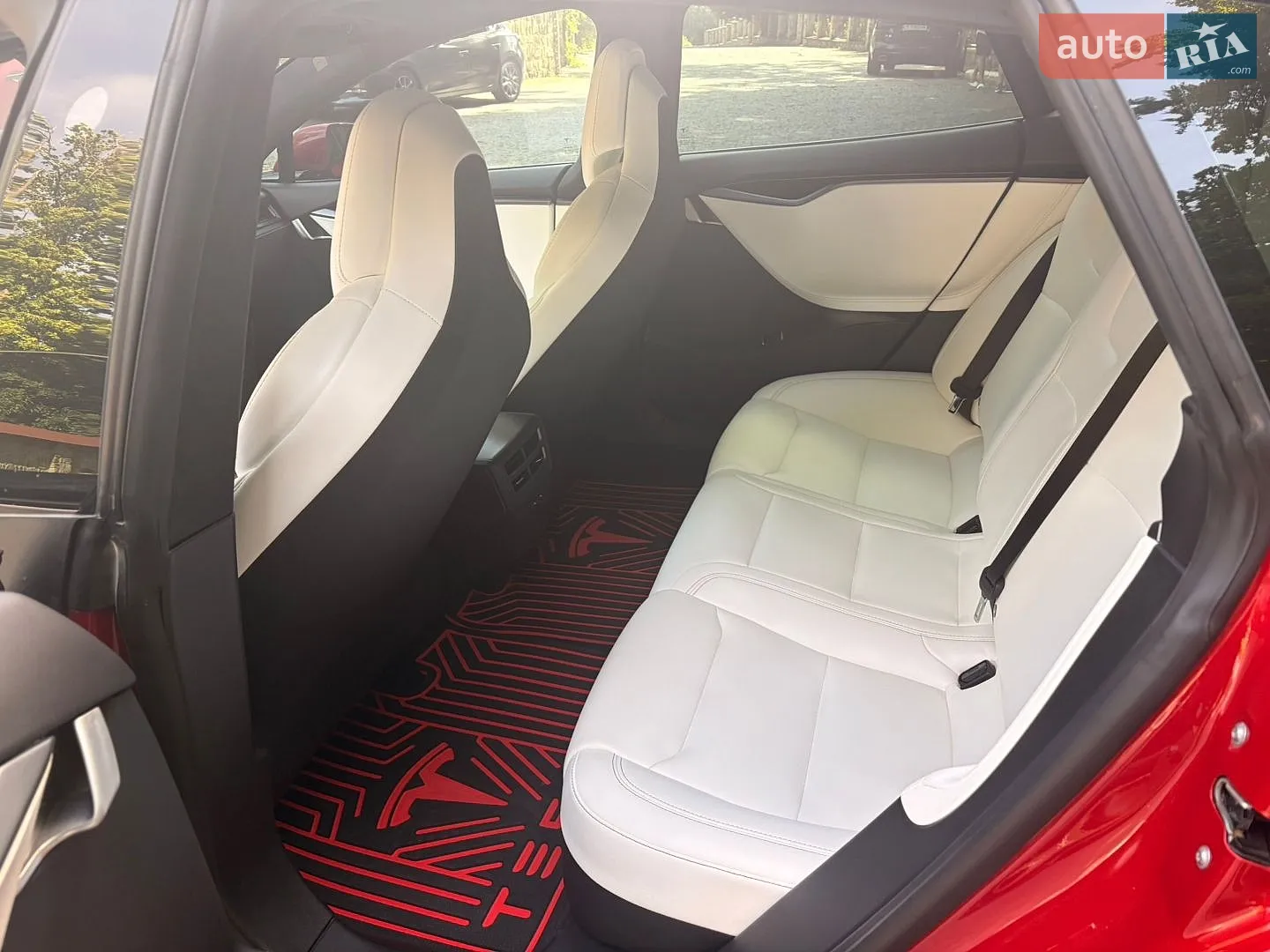 2019 Tesla Model S - мініатюра 12