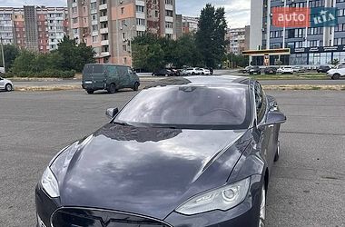 Ліфтбек Tesla Model S 2015 в Черкасах