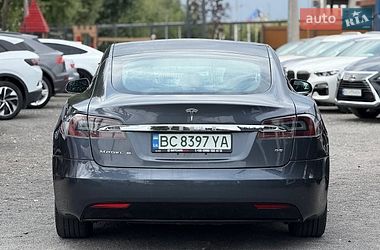 Лифтбек Tesla Model S 2018 в Львове